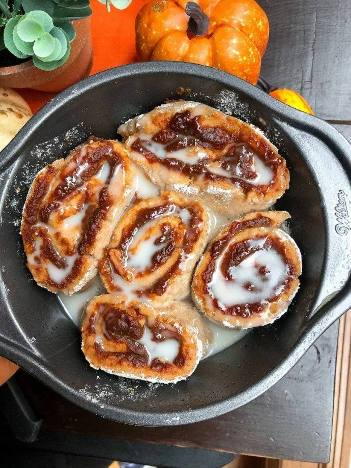 Vegan and Gluten Free Pumpkin Cinnamon Rolls