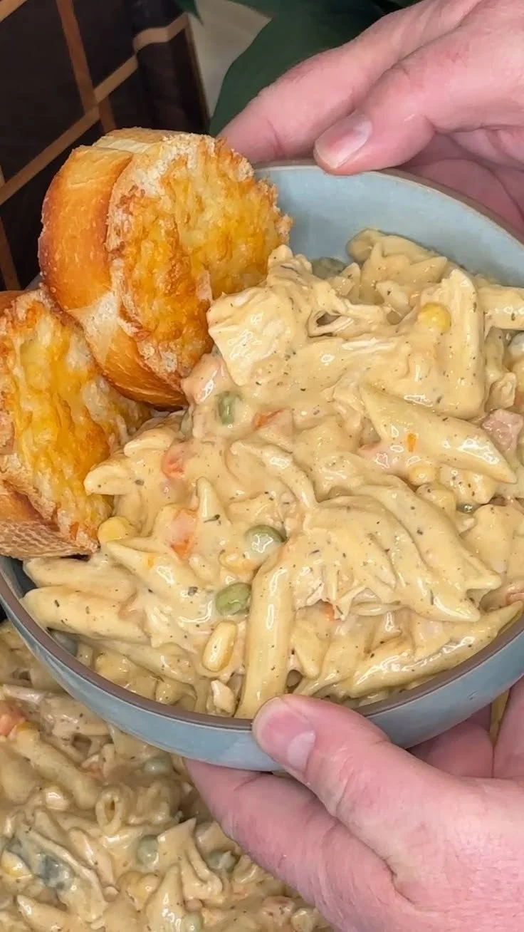 Crock Pot Chicken Pot Pie Pasta