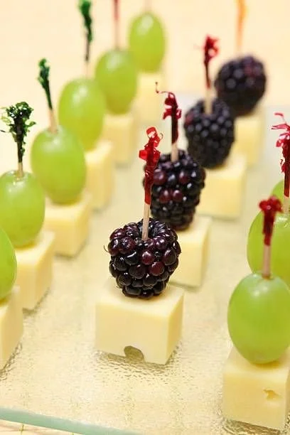 Festive Fruit and Cheese Plate | Toothpick Appetizers, Cheese on Toothpicks Party Appetizers, Elegant Party Appetizer Picks
