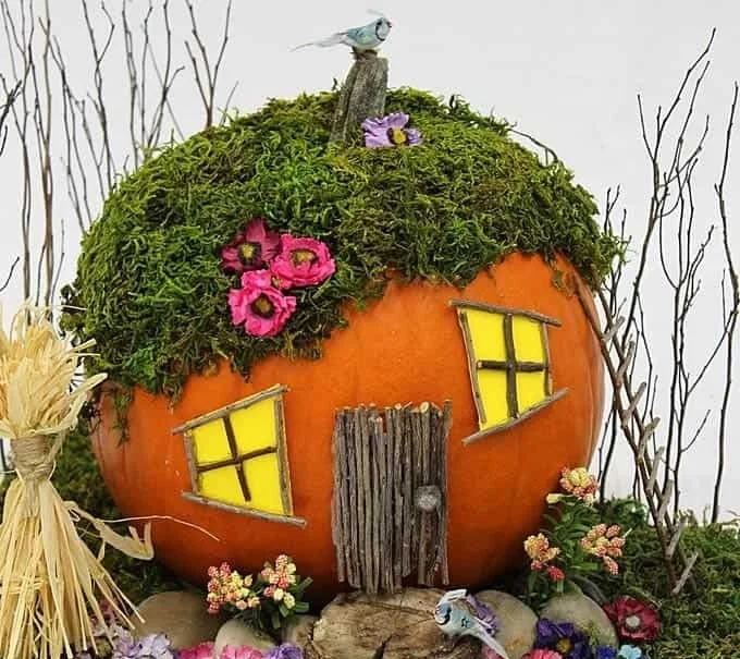 Charming Pumpkin Fairy House for autumn décor and fairy-themed stories.
